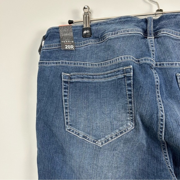 Torrid premium denim stretch mid rise flare jeans - NWT size 20R - Picture 8 of 12